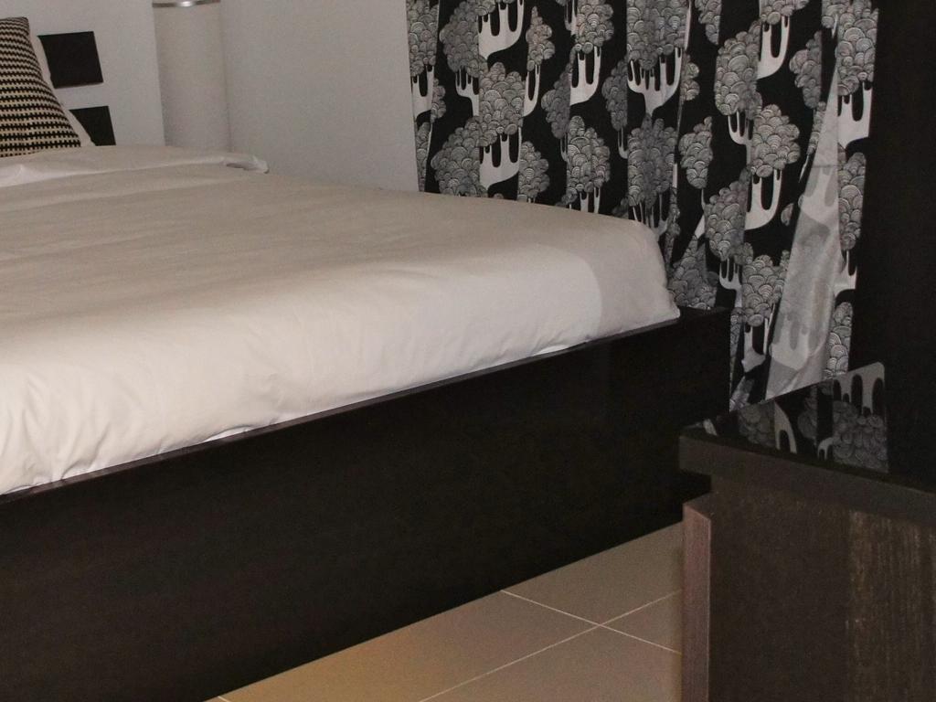 Luna Paradise By The Sea Aparthotel Lauderdale-by-the-Sea Phòng bức ảnh