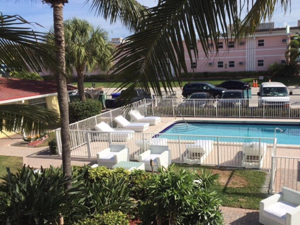 Luna Paradise By The Sea Aparthotel Lauderdale-by-the-Sea Ngoại thất bức ảnh