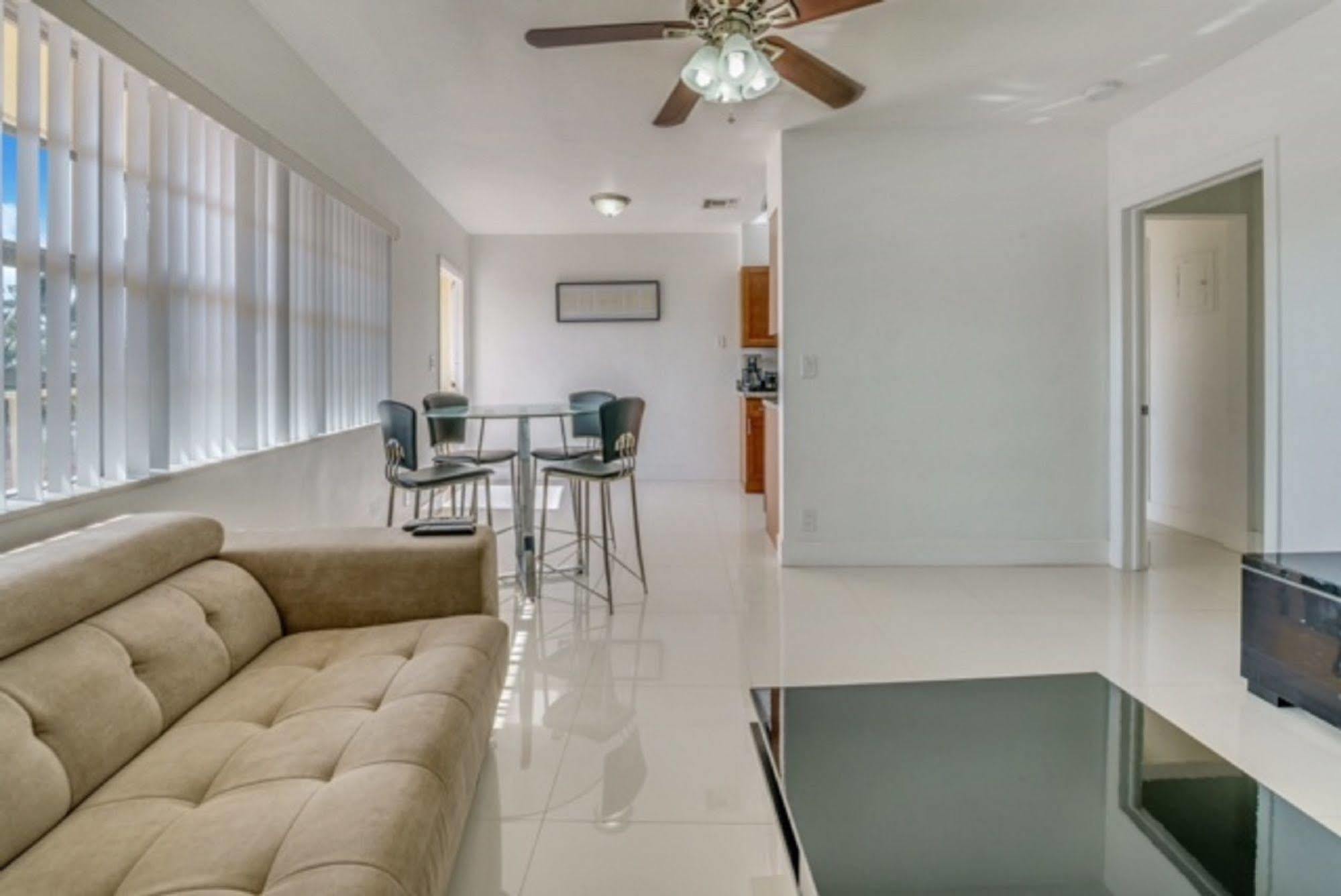 Luna Paradise By The Sea Aparthotel Lauderdale-by-the-Sea Ngoại thất bức ảnh